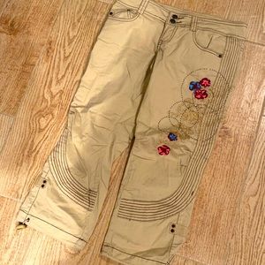Vintage 2000’s Cargo Capri